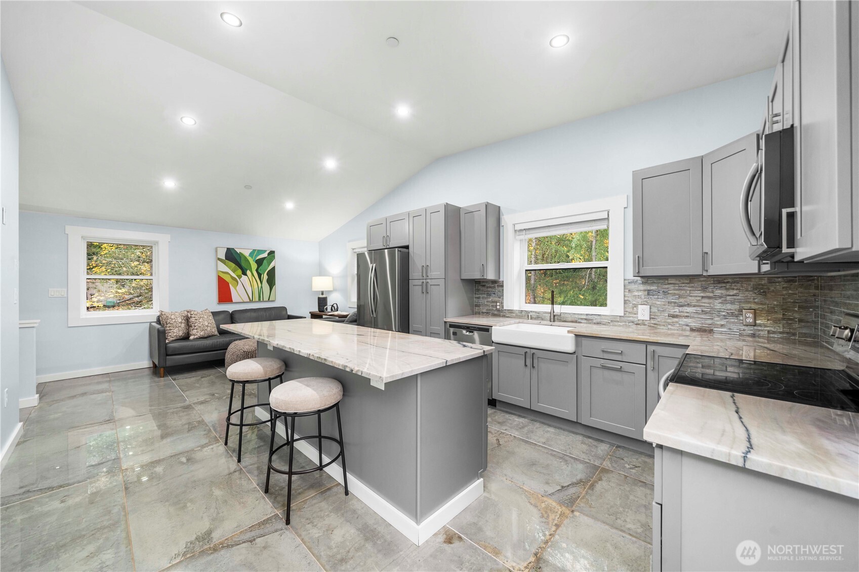 Fall City, Washington, 98025, United States, 2 Bedrooms Bedrooms, ,3 BathroomsBathrooms,Residential,For Sale,1987956