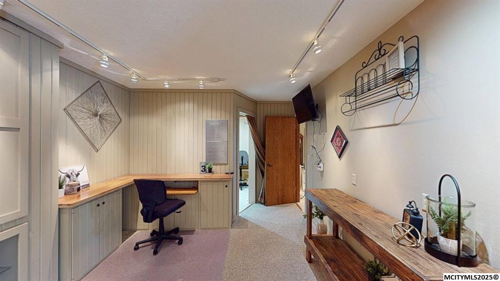 Clear Lake, Iowa, 50428, United States, 3 Bedrooms Bedrooms, ,2 BathroomsBathrooms,Residential,For Sale,1975184