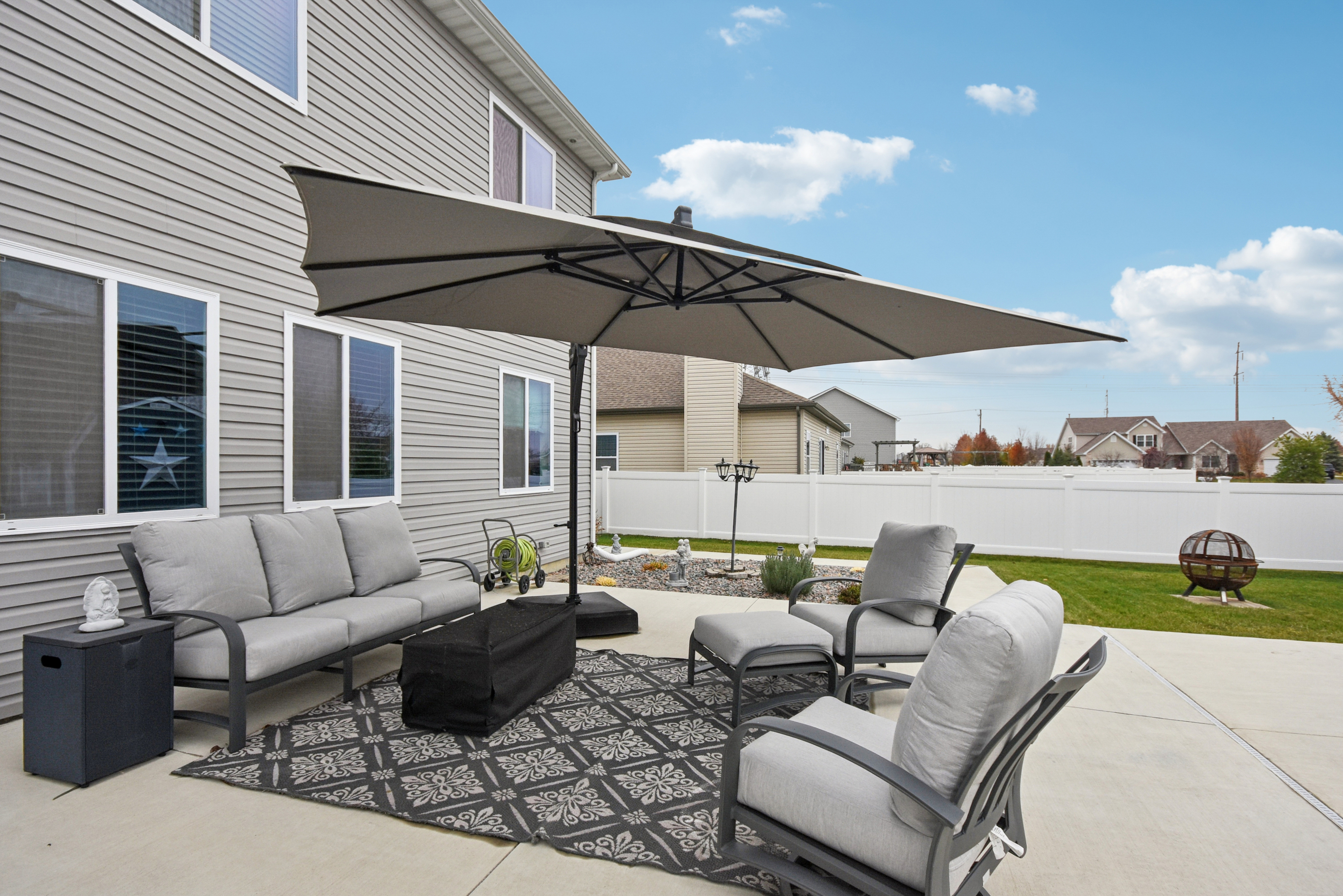 Channahon, Illinois, 60410, United States, 4 Bedrooms Bedrooms, ,3 BathroomsBathrooms,Residential,For Sale,1996655