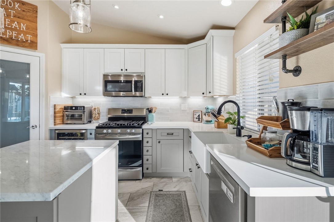 Winchester, California, 92596, United States, 3 Bedrooms Bedrooms, ,2 BathroomsBathrooms,Residential,For Sale,2010762