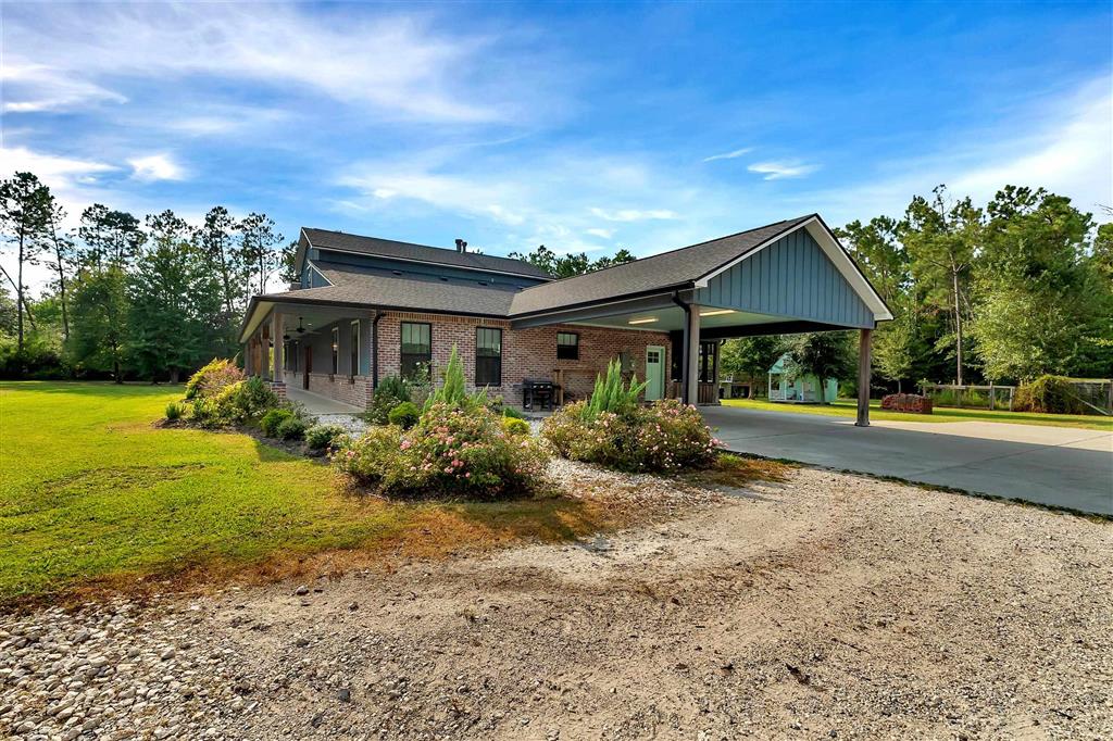 Dequincy, Louisiana, 70633, United States, 5 Bedrooms Bedrooms, ,4 BathroomsBathrooms,Residential,For Sale,1984141