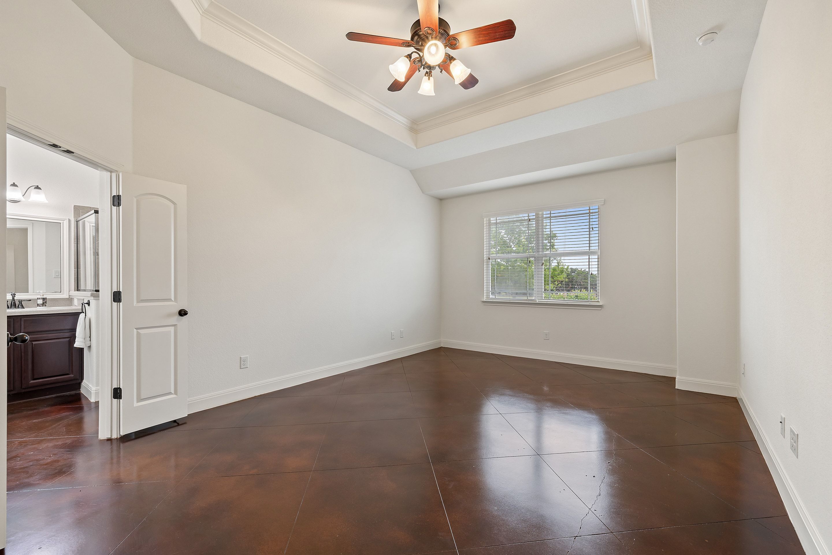  Beautiful Dripping Springs 1-Story on 2 Level Acres with Barn in Chama Trace - 物件實景