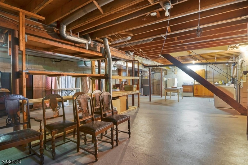 Rockaway Twp., New Jersey, 07866-2817, United States, 4 Bedrooms Bedrooms, ,3 BathroomsBathrooms,Residential,For Sale,1983122