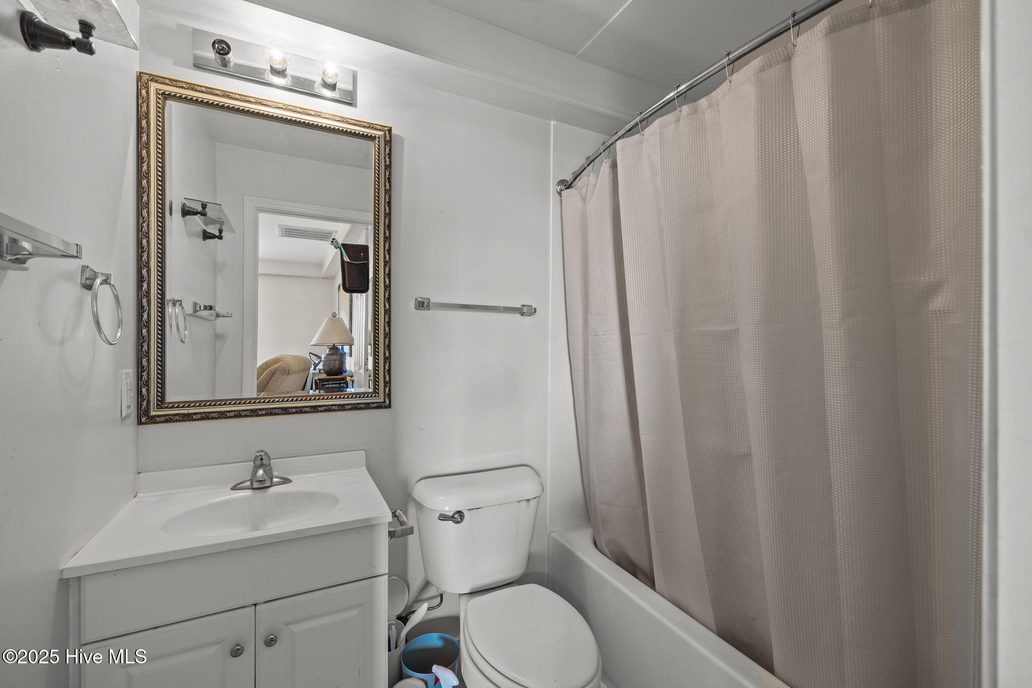 Atlantic Beach, North Carolina, 28512, United States, 4 Bedrooms Bedrooms, ,4 BathroomsBathrooms,Residential,For Sale,1977279