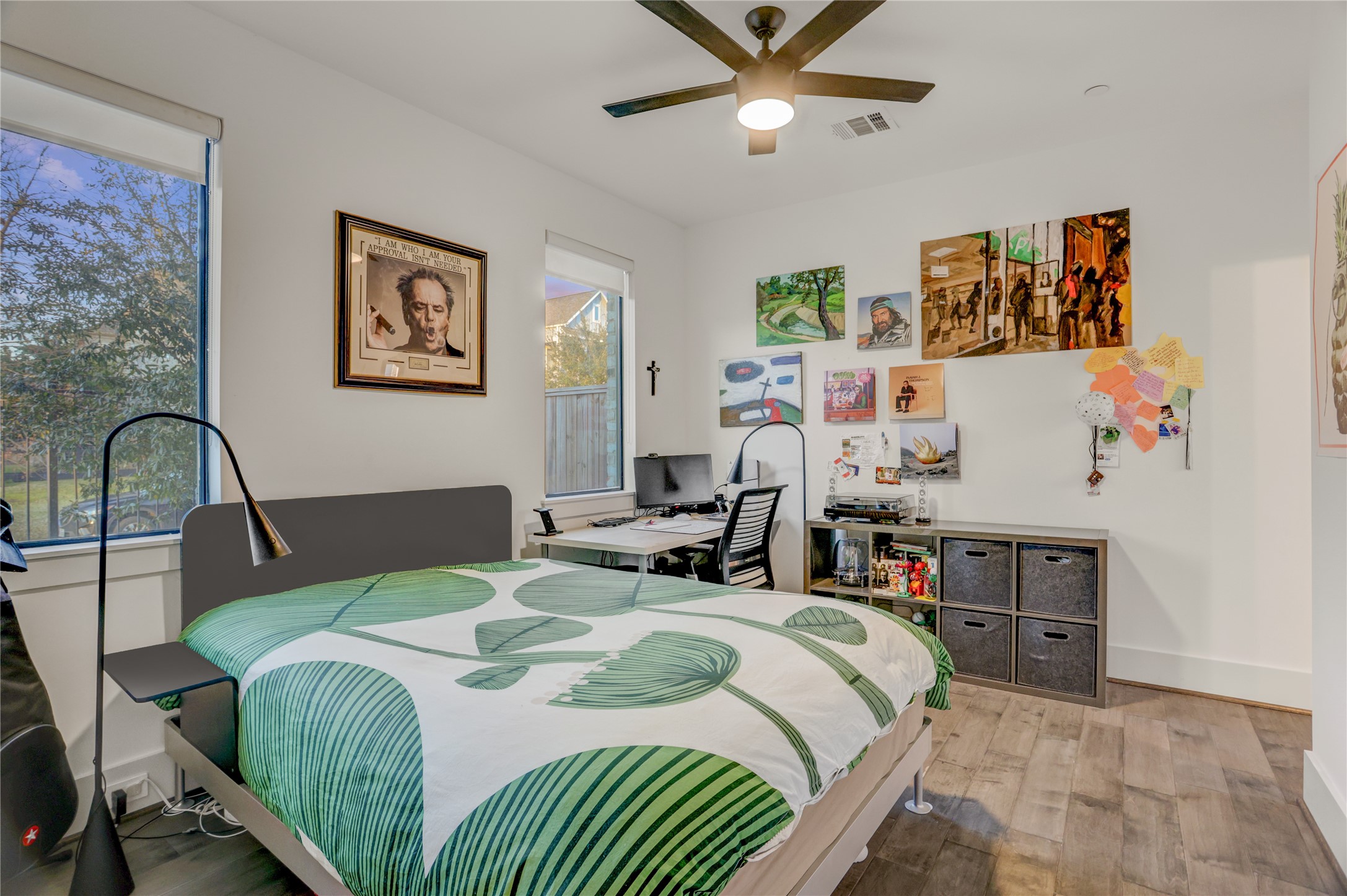  2435 Sheridan Street - 物件實景