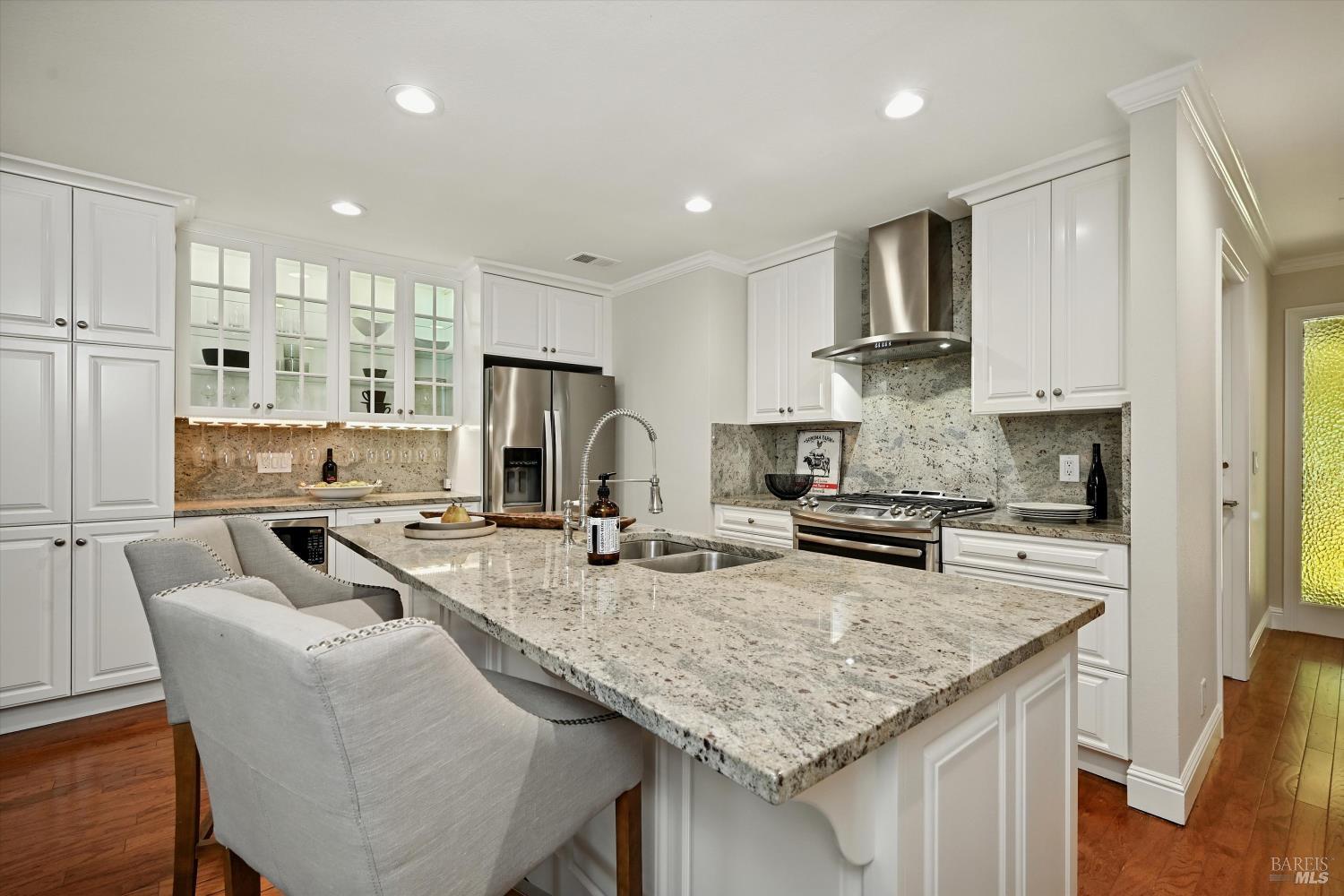 Yountville, California, 94599, United States, 2 Bedrooms Bedrooms, ,2 BathroomsBathrooms,Residential,For Sale,1941662