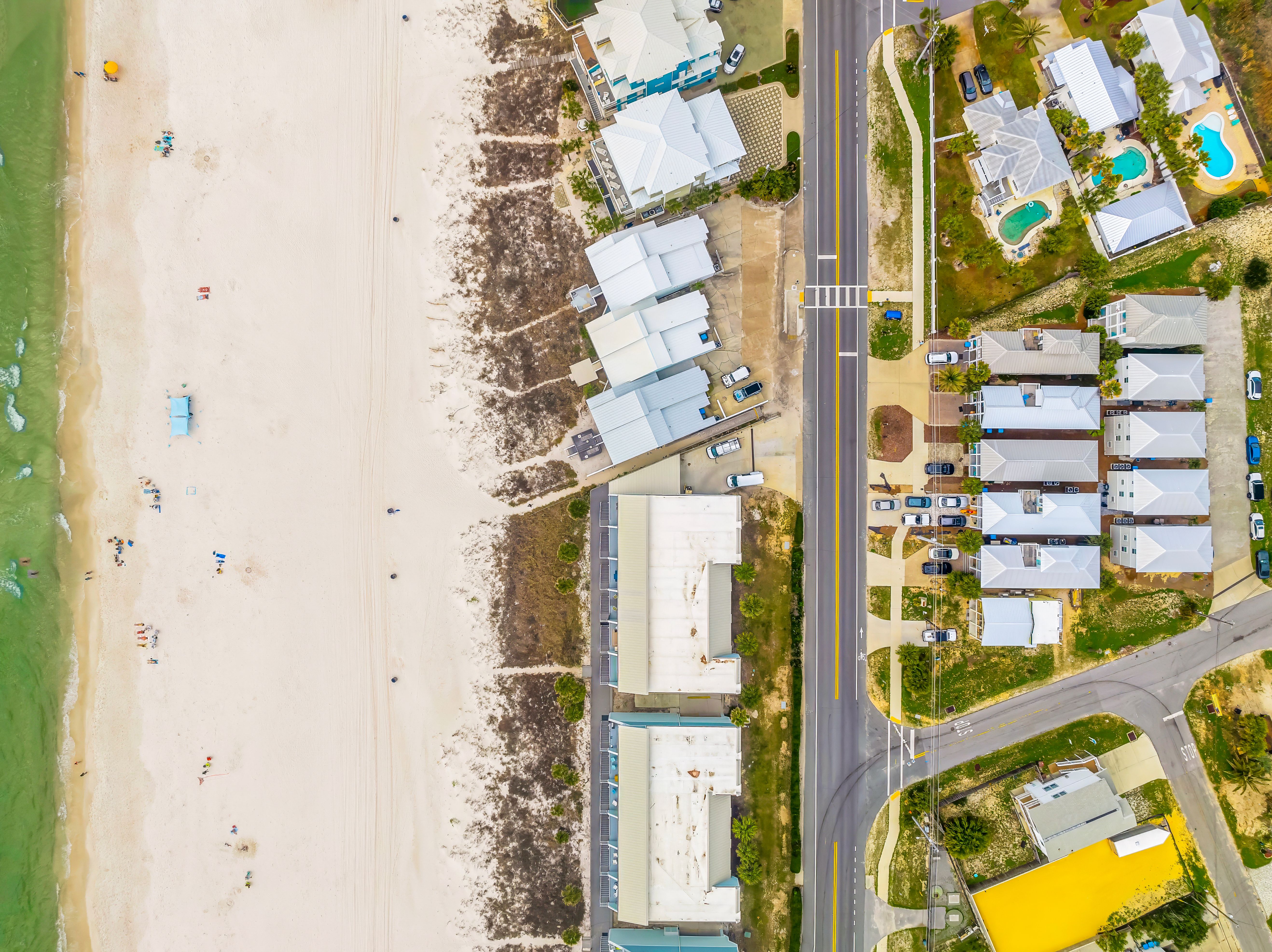  Investment-Friendly Beach House Offered Fully Furnished in Panama City Beach - 物件實景