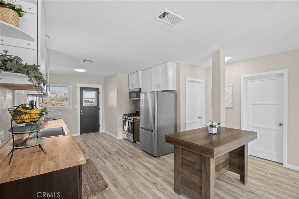 Norco, California, 92860, United States, 4 Bedrooms Bedrooms, ,2 BathroomsBathrooms,Residential,For Sale,2012312