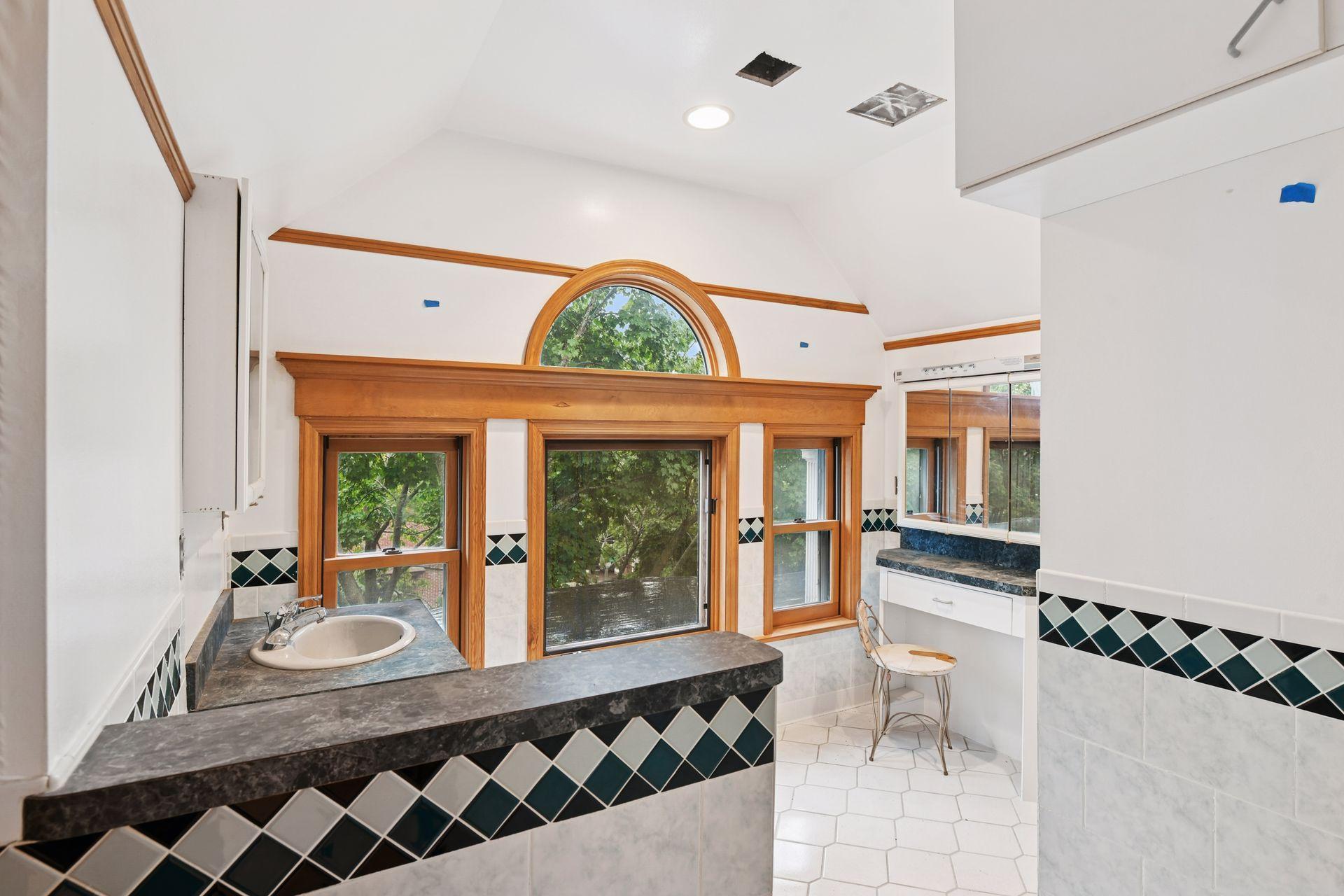 Minneapolis, Minnesota, 55403, United States, ,Residential,For Sale,1948501