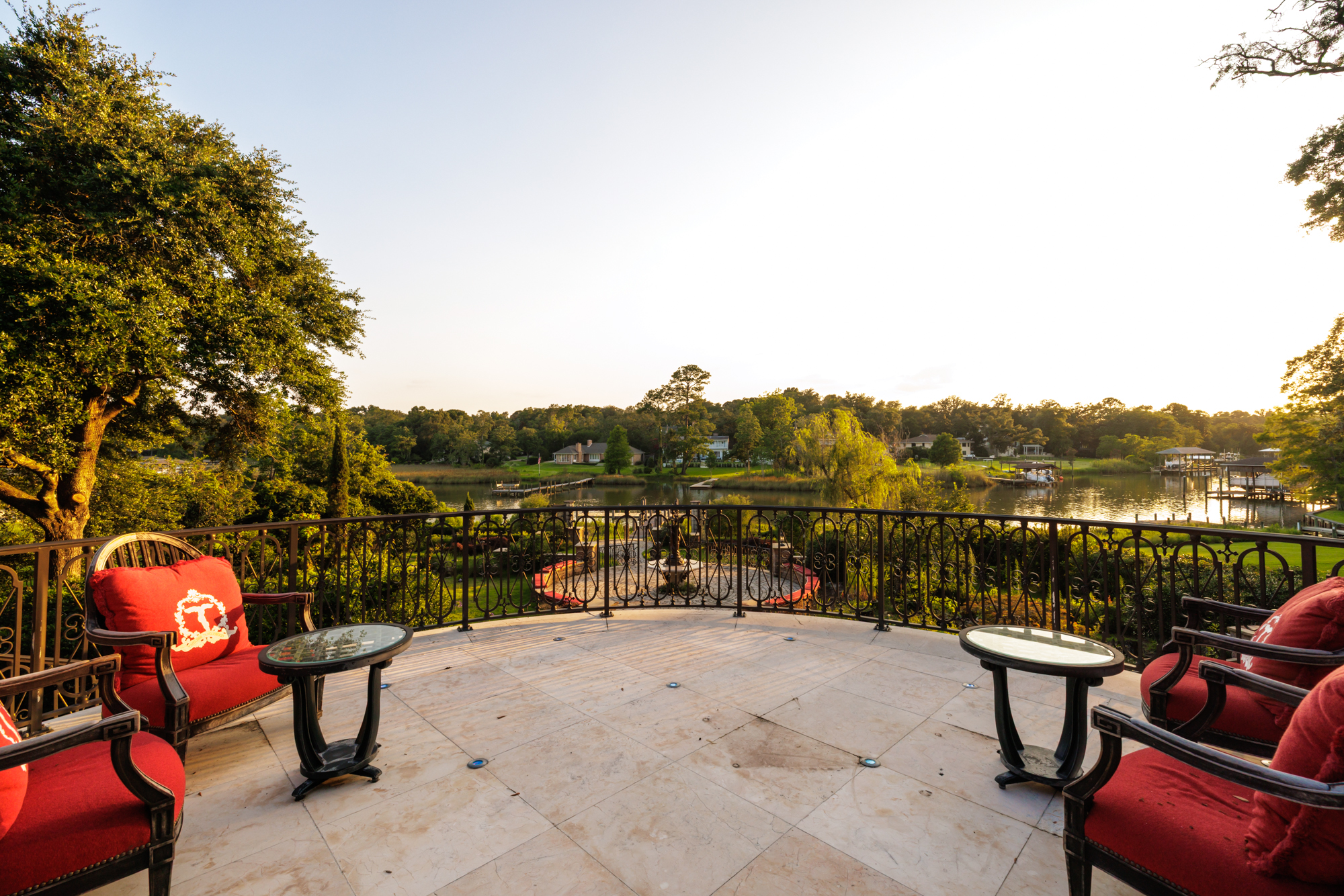 Timeless Tanglewood on Bayou Texar - 物件實景