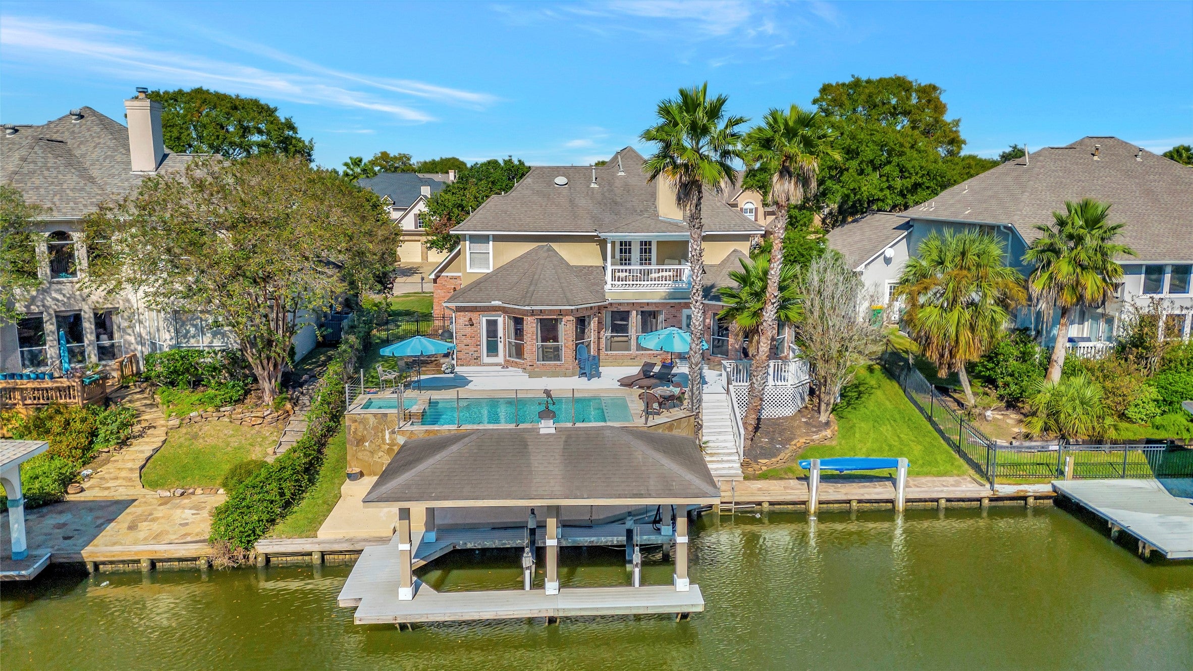 Breaux Trce, Seabrook, TX 77586
