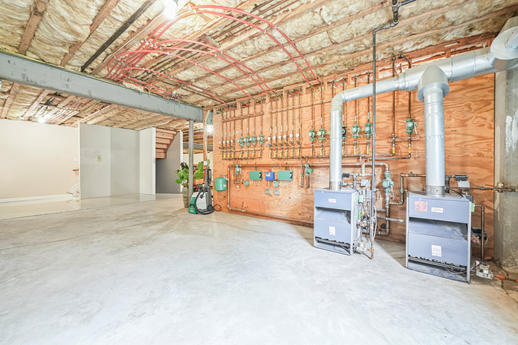 Kinnelon, New Jersey, 07405, United States, 6 Bedrooms Bedrooms, ,5 BathroomsBathrooms,Residential,For Sale,1983077