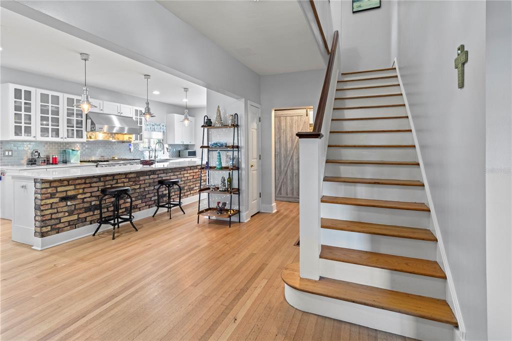 Sarasota, Florida, 34243, United States, 3 Bedrooms Bedrooms, ,3 BathroomsBathrooms,Residential,For Sale,1796778