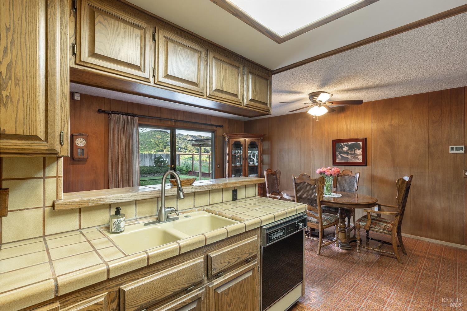 Sonoma, California, 95476, United States, 3 Bedrooms Bedrooms, ,2 BathroomsBathrooms,Residential,For Sale,1798326