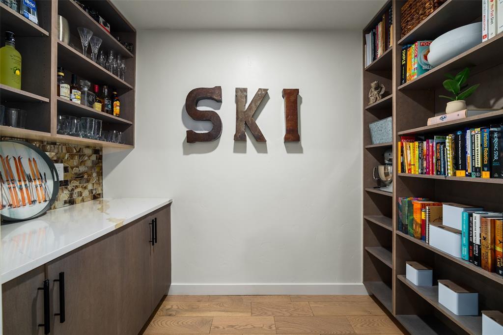Steamboat Springs, Colorado, 80487, United States, 3 Bedrooms Bedrooms, ,3 BathroomsBathrooms,Residential,For Sale,1829593