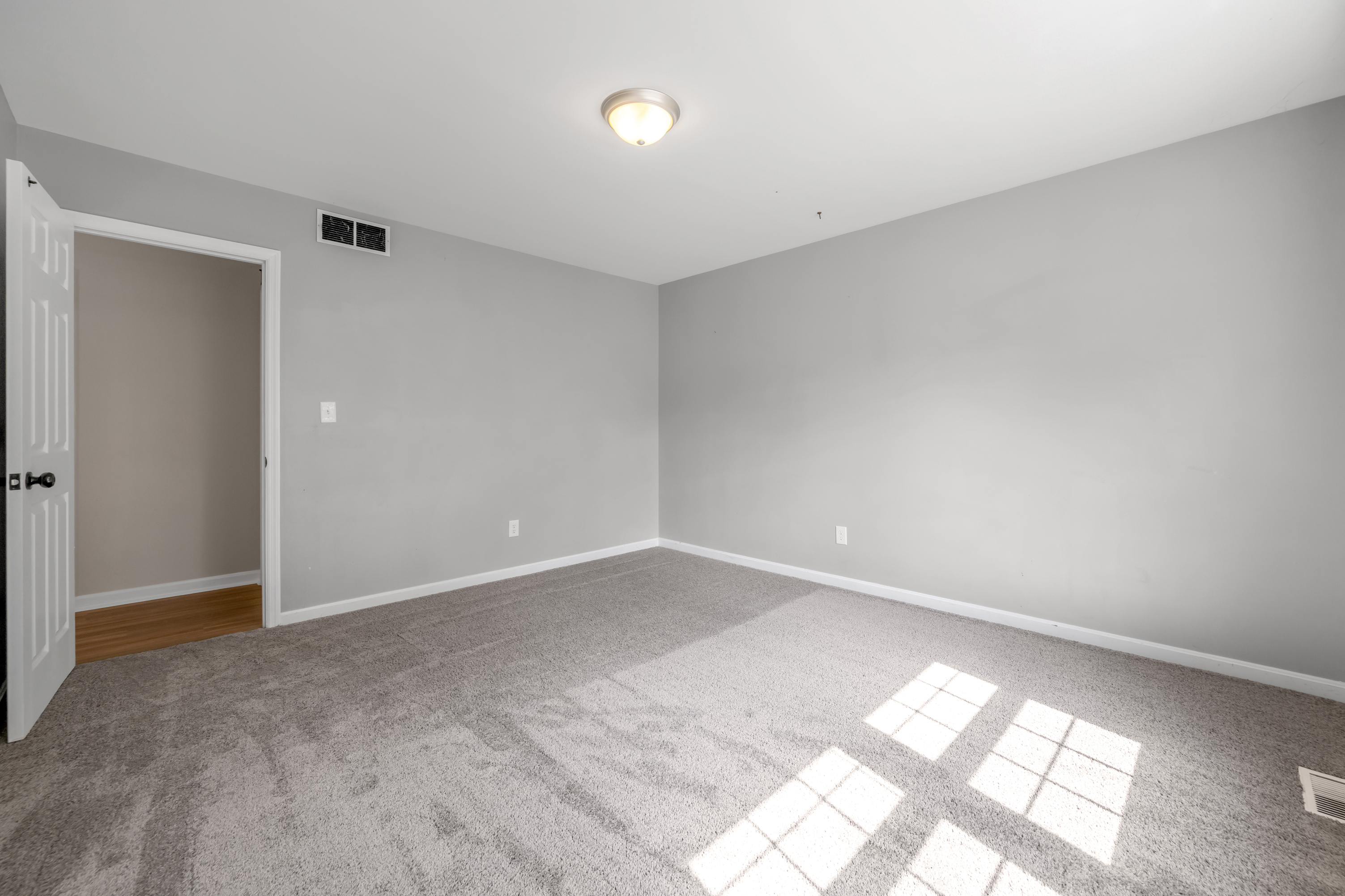  4688 Spring Creek Drive - 物件實景