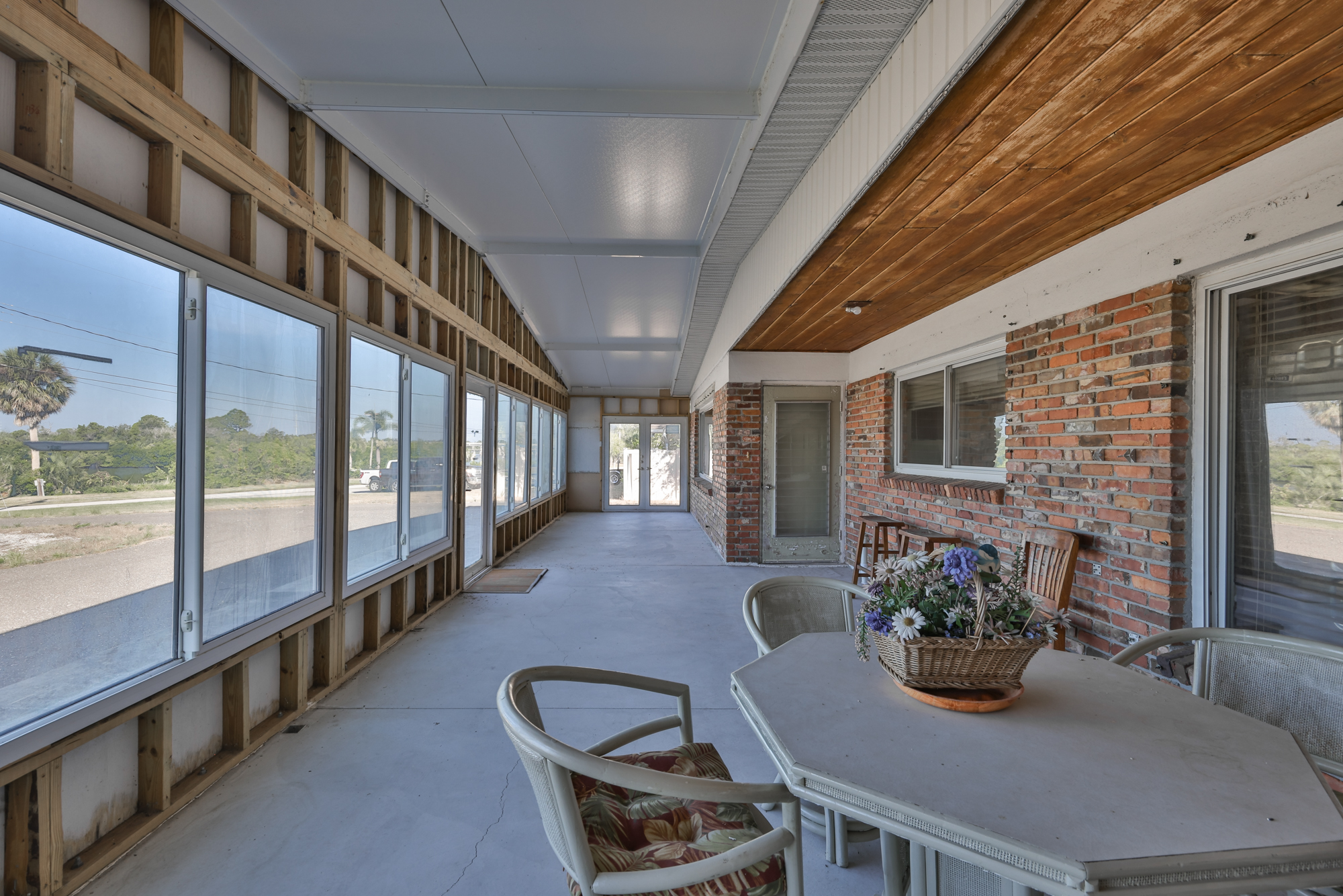 Ruskin, Florida, 33570, United States, 3 Bedrooms Bedrooms, ,2 BathroomsBathrooms,Residential,For Sale,2002551