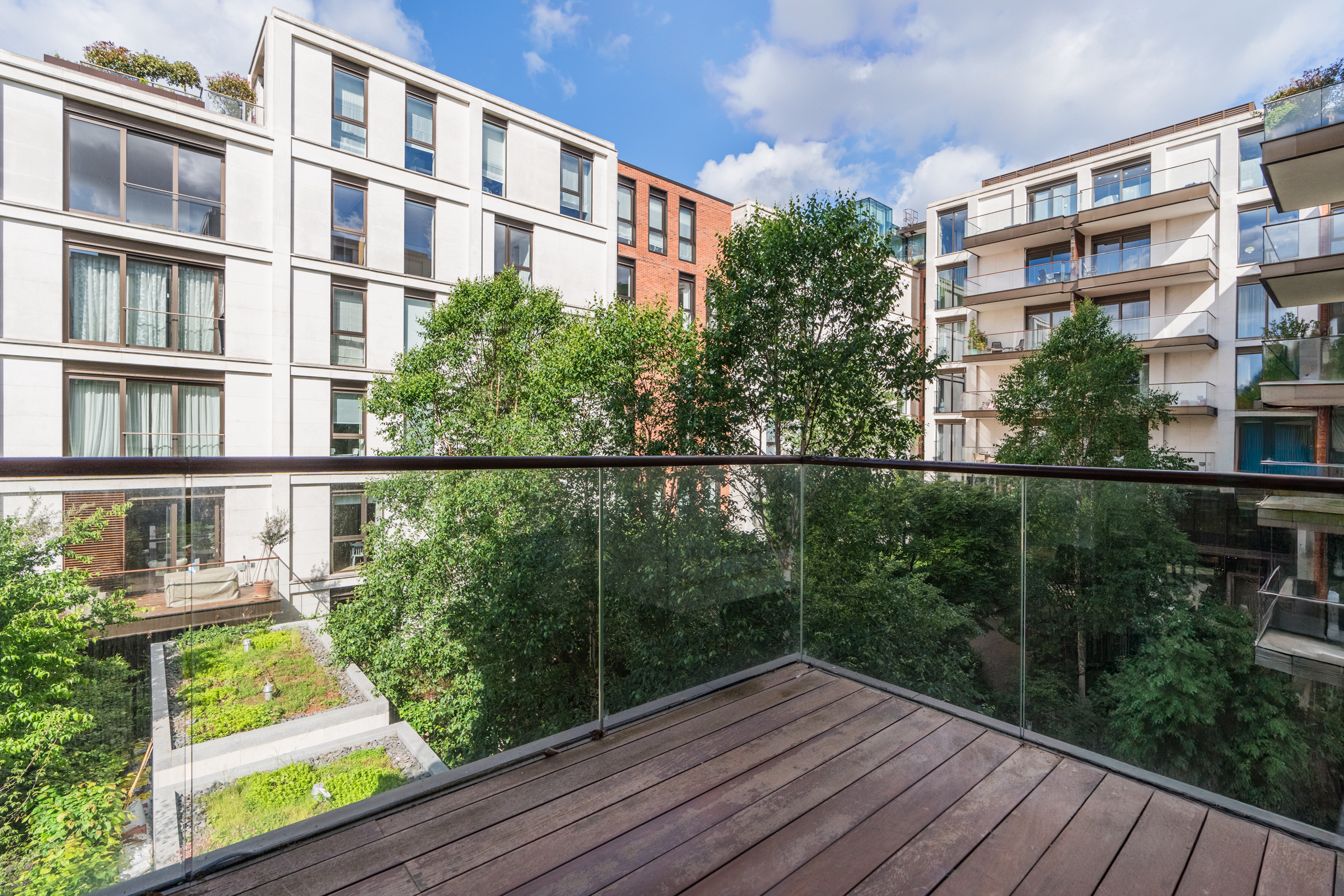  A Three-Bedroom Lateral Apartment at Holland Park Villas - 物件實景