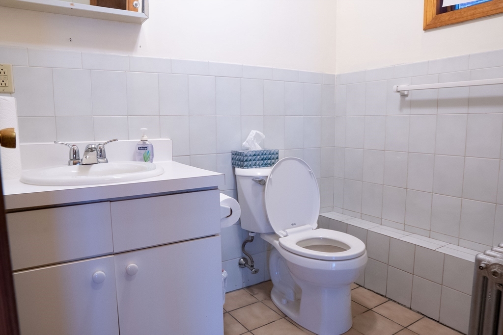 Somerville, Massachusetts, 02143, United States, 7 Bedrooms Bedrooms, ,4 BathroomsBathrooms,Residential,For Sale,2017590