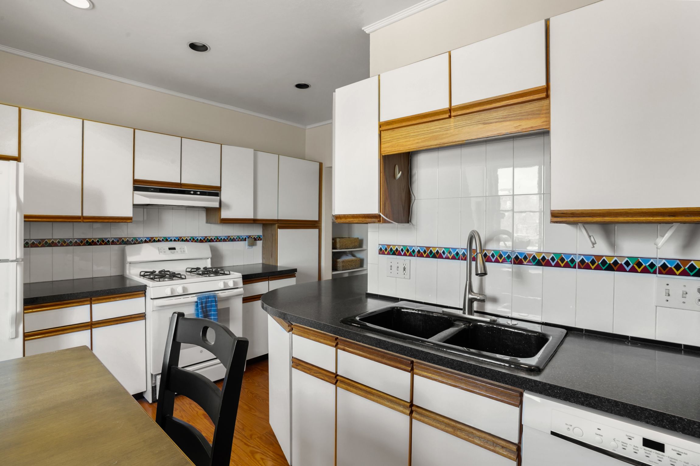  52 Sullivan Street, Boston, MA, 02129 - 物件實景