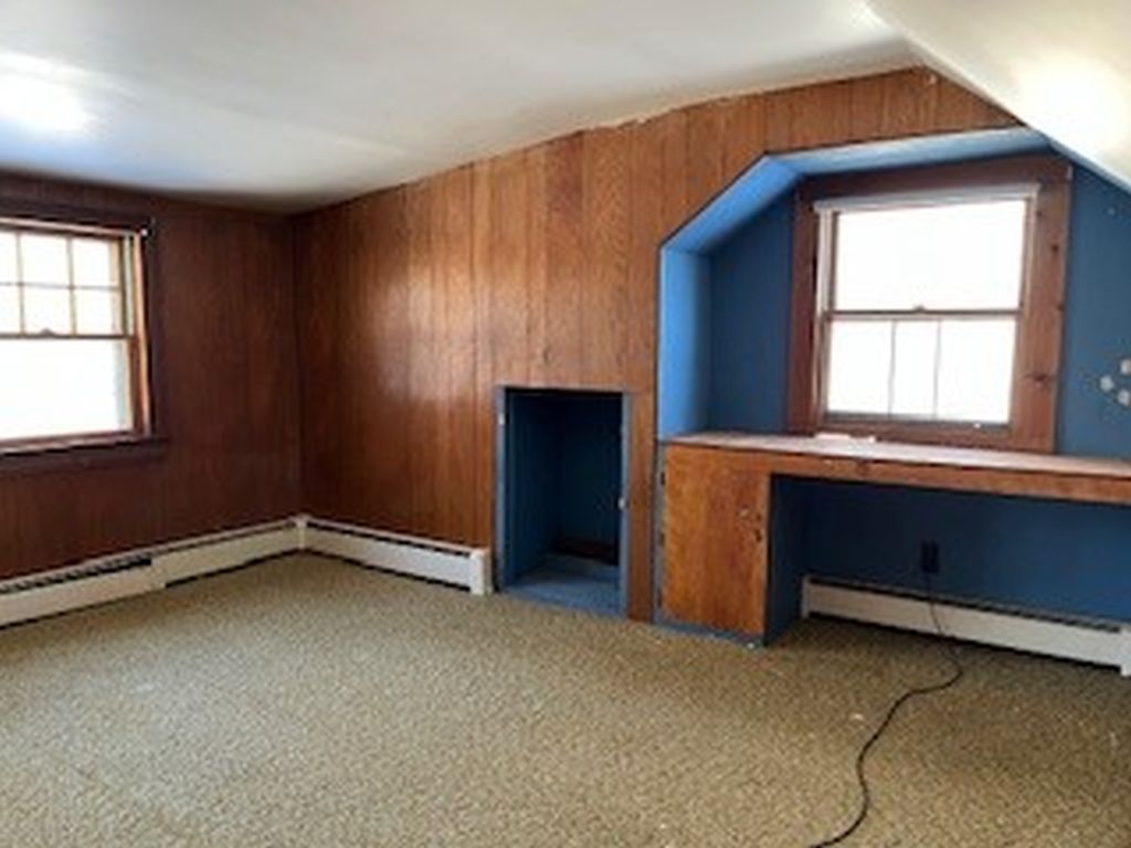 Portsmouth, New Hampshire, 03901, United States, 3 Bedrooms Bedrooms, ,1 BathroomBathrooms,Residential,For Sale,2005632