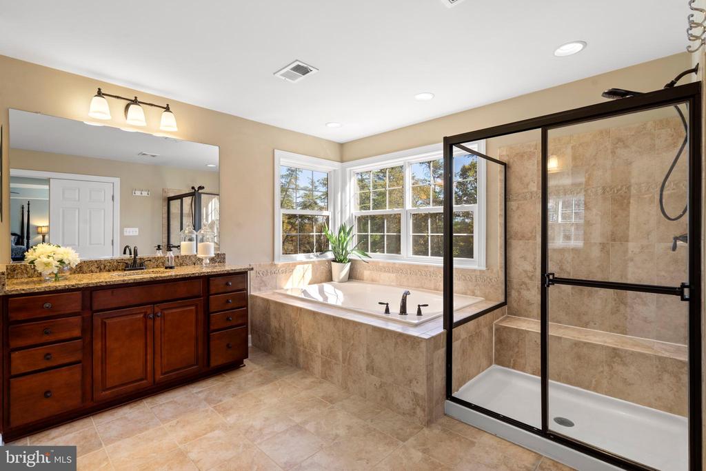 Broadlands, Virginia, 20148, United States, 5 Bedrooms Bedrooms, ,5 BathroomsBathrooms,Residential,For Sale,1977540