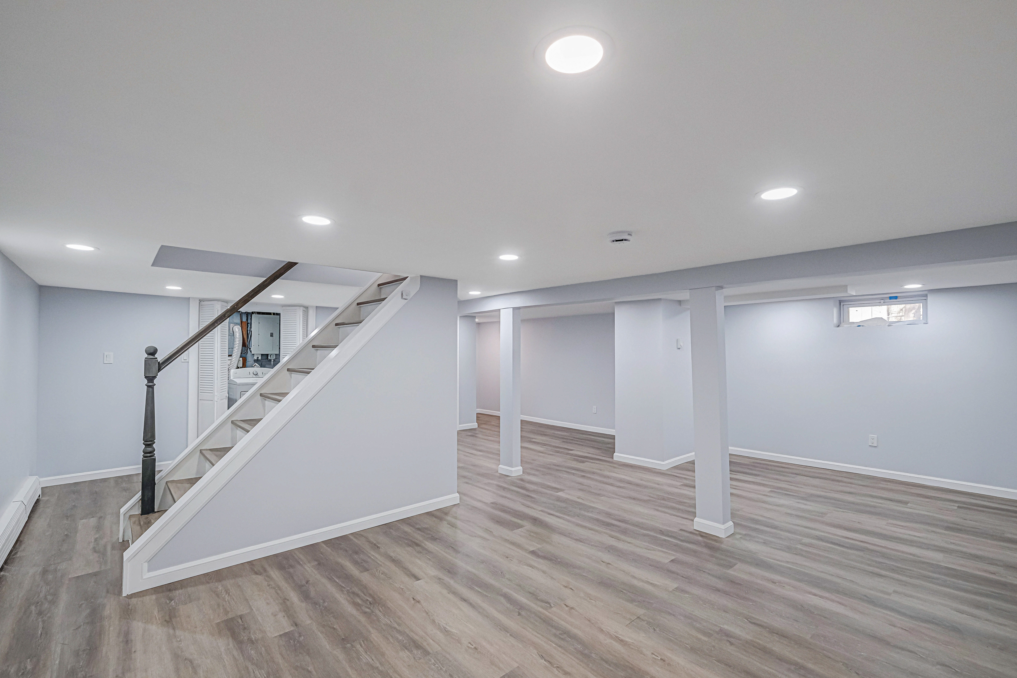 Copiague, New York, 11726, United States, 5 Bedrooms Bedrooms, ,2 BathroomsBathrooms,Residential,For Sale,1923423