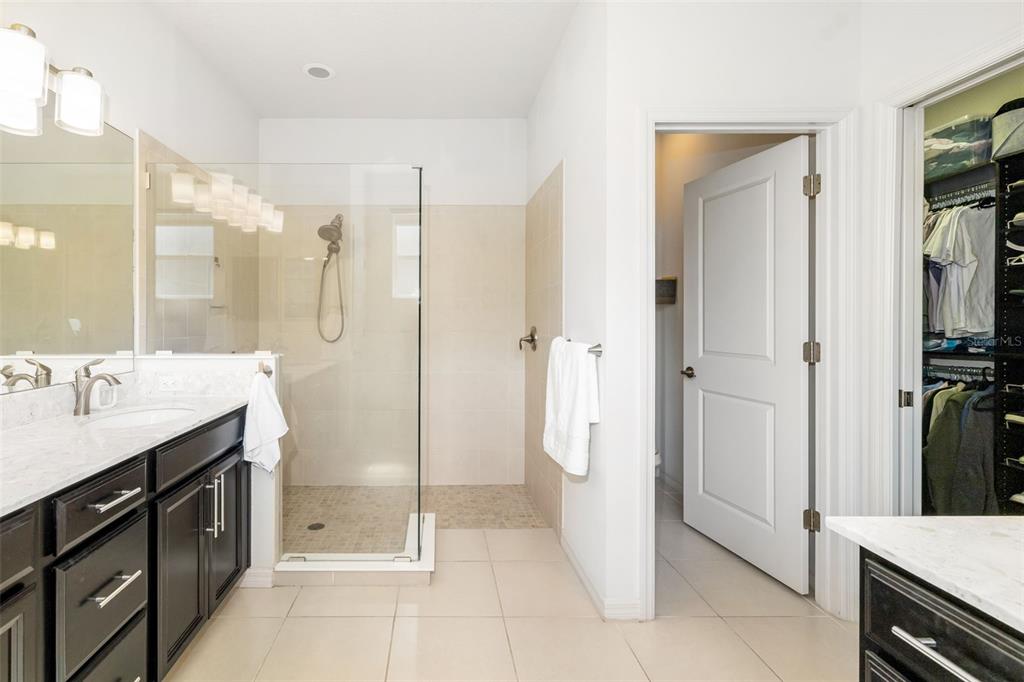Bradenton, Florida, 34212, United States, 4 Bedrooms Bedrooms, ,3 BathroomsBathrooms,Residential,For Sale,1866766