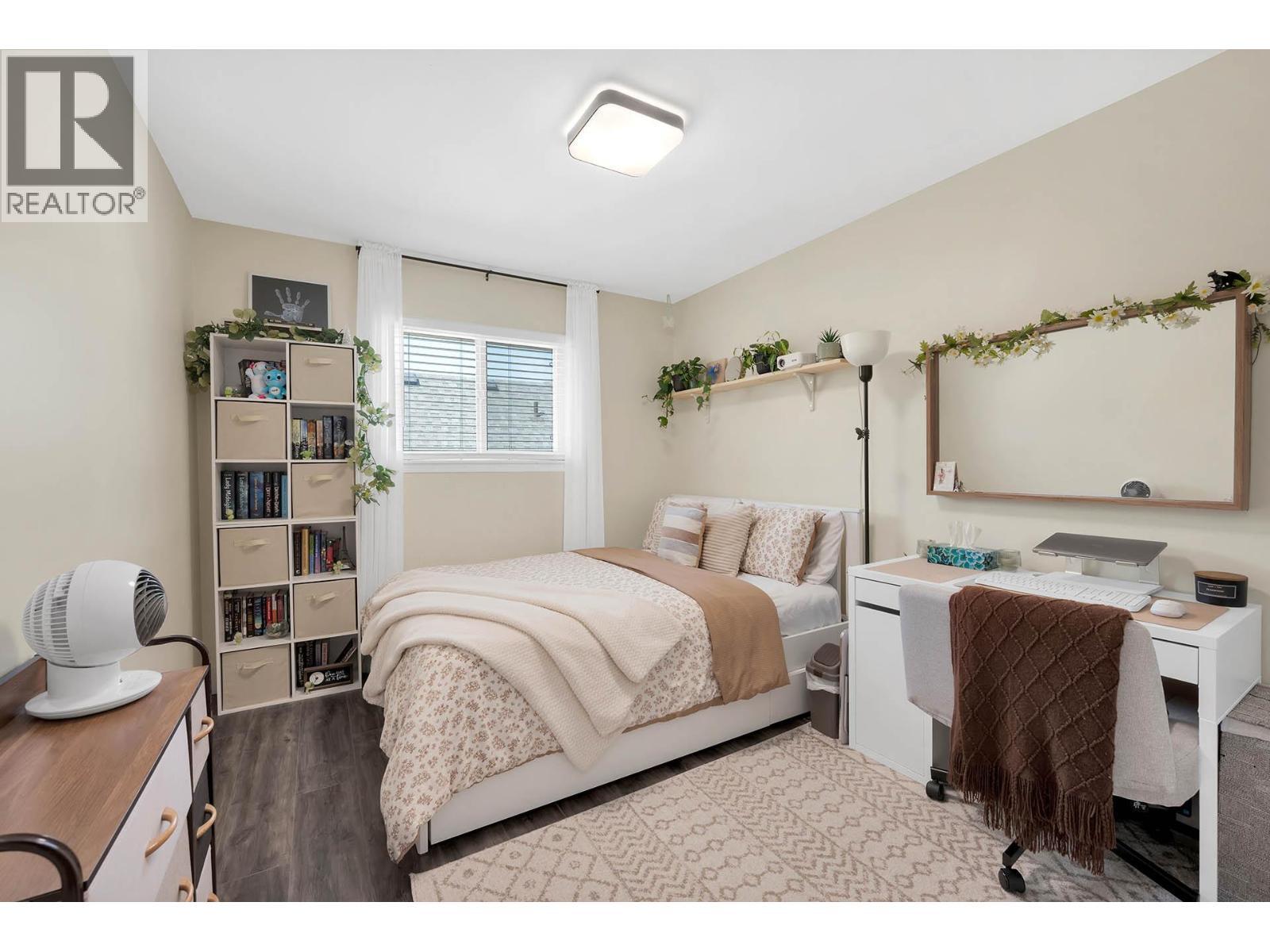 KAMLOOPS, British Columbia, V1S 1W2, CA, 6 Bedrooms Bedrooms, ,4 BathroomsBathrooms,Residential,For Sale,1950563