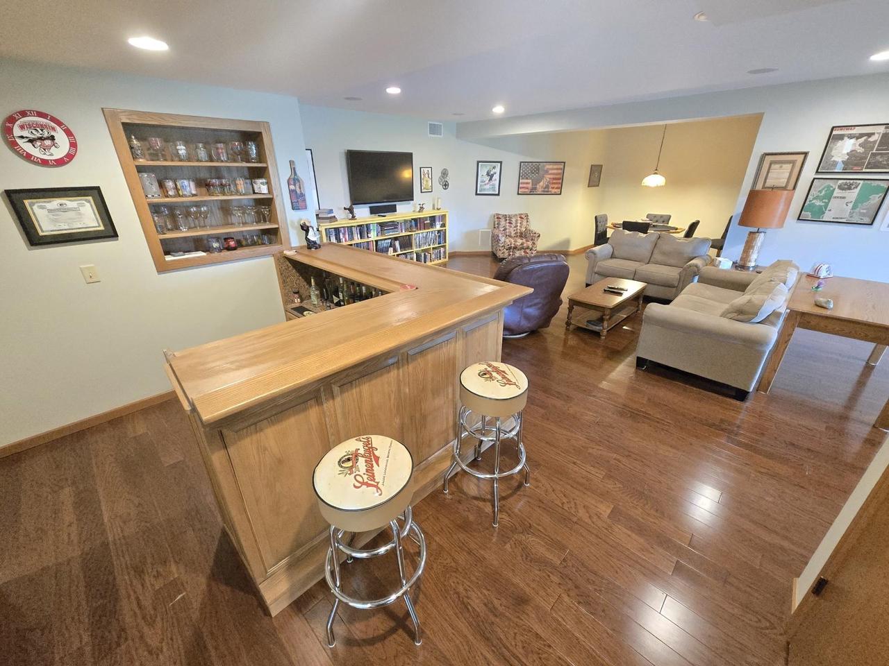 Green Lake, Wisconsin, 54941, United States, 4 Bedrooms Bedrooms, ,3 BathroomsBathrooms,Residential,For Sale,1928712
