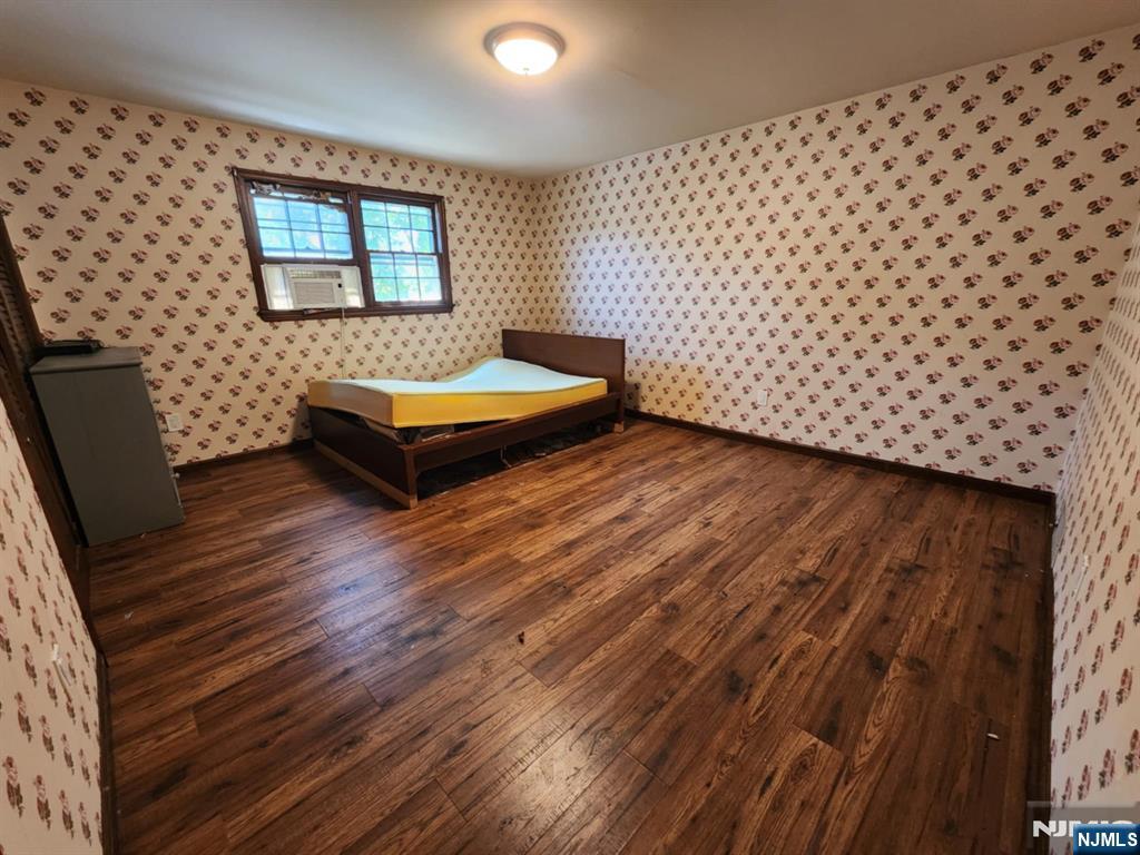 Nutley, New Jersey, 07110, United States, 4 Bedrooms Bedrooms, ,2 BathroomsBathrooms,Residential,For Sale,1916015