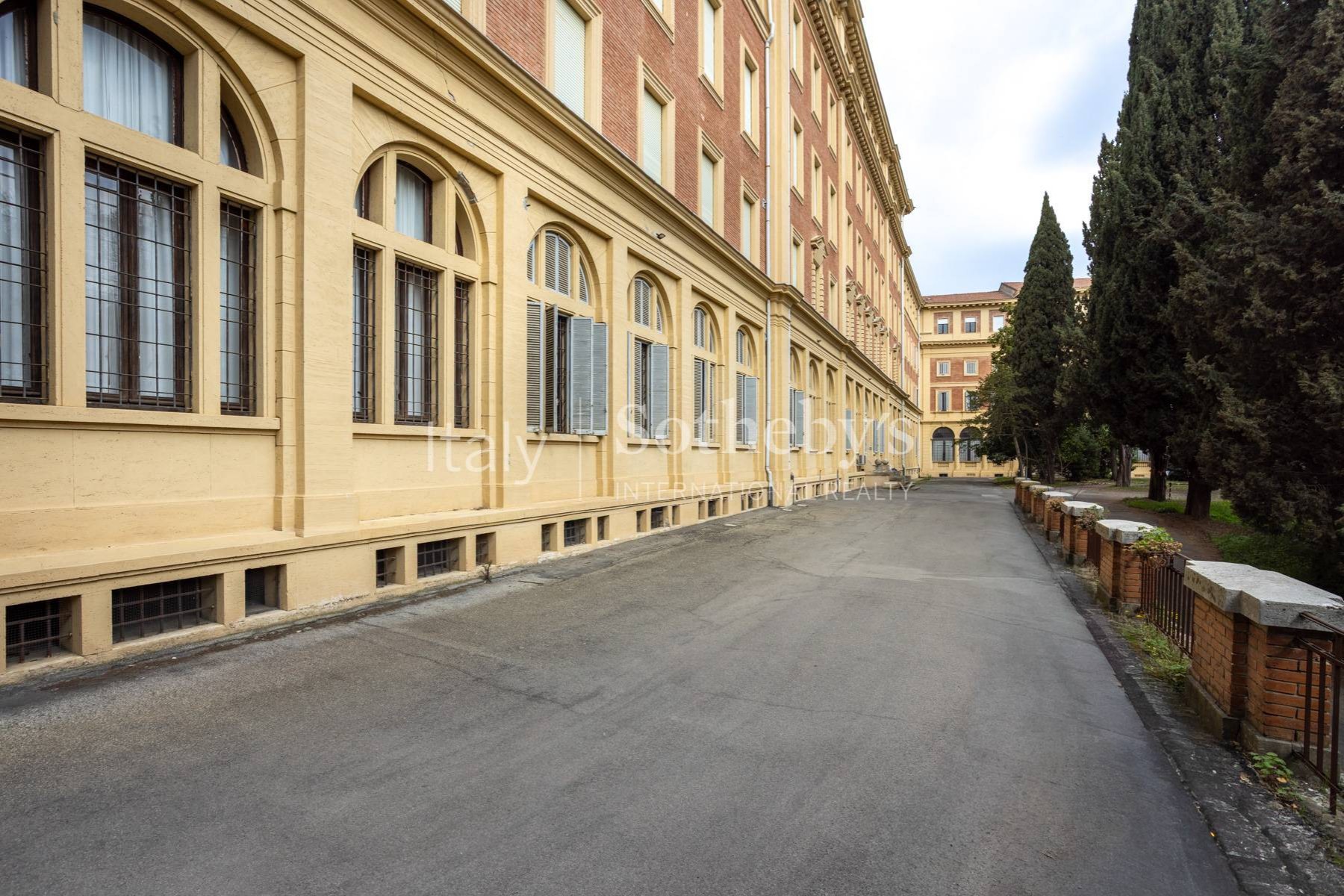  Elegant apartment a stone