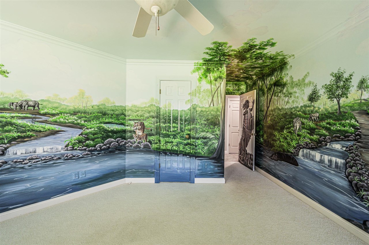 Bowling Green, Kentucky, 42103, United States, 4 Bedrooms Bedrooms, ,4 BathroomsBathrooms,Residential,For Sale,1868382