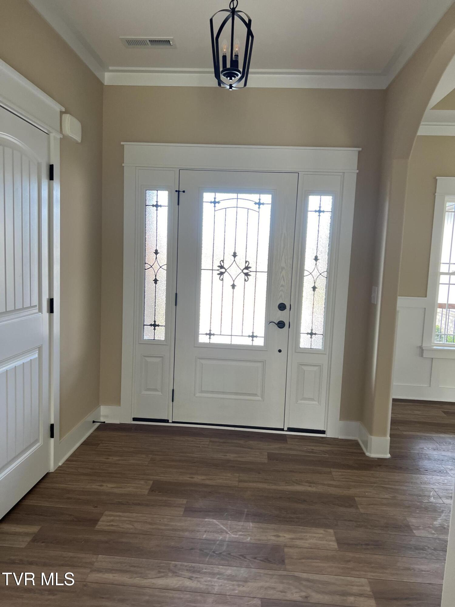 Jonesborough, Tennessee, 37659, United States, 3 Bedrooms Bedrooms, ,2 BathroomsBathrooms,Residential,For Sale,2008806