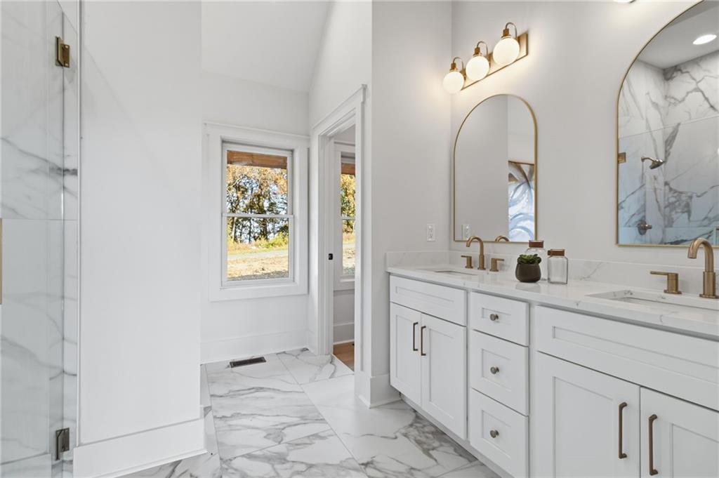 Jasper, Georgia, 30143, United States, 4 Bedrooms Bedrooms, ,5 BathroomsBathrooms,Residential,For Sale,1976069