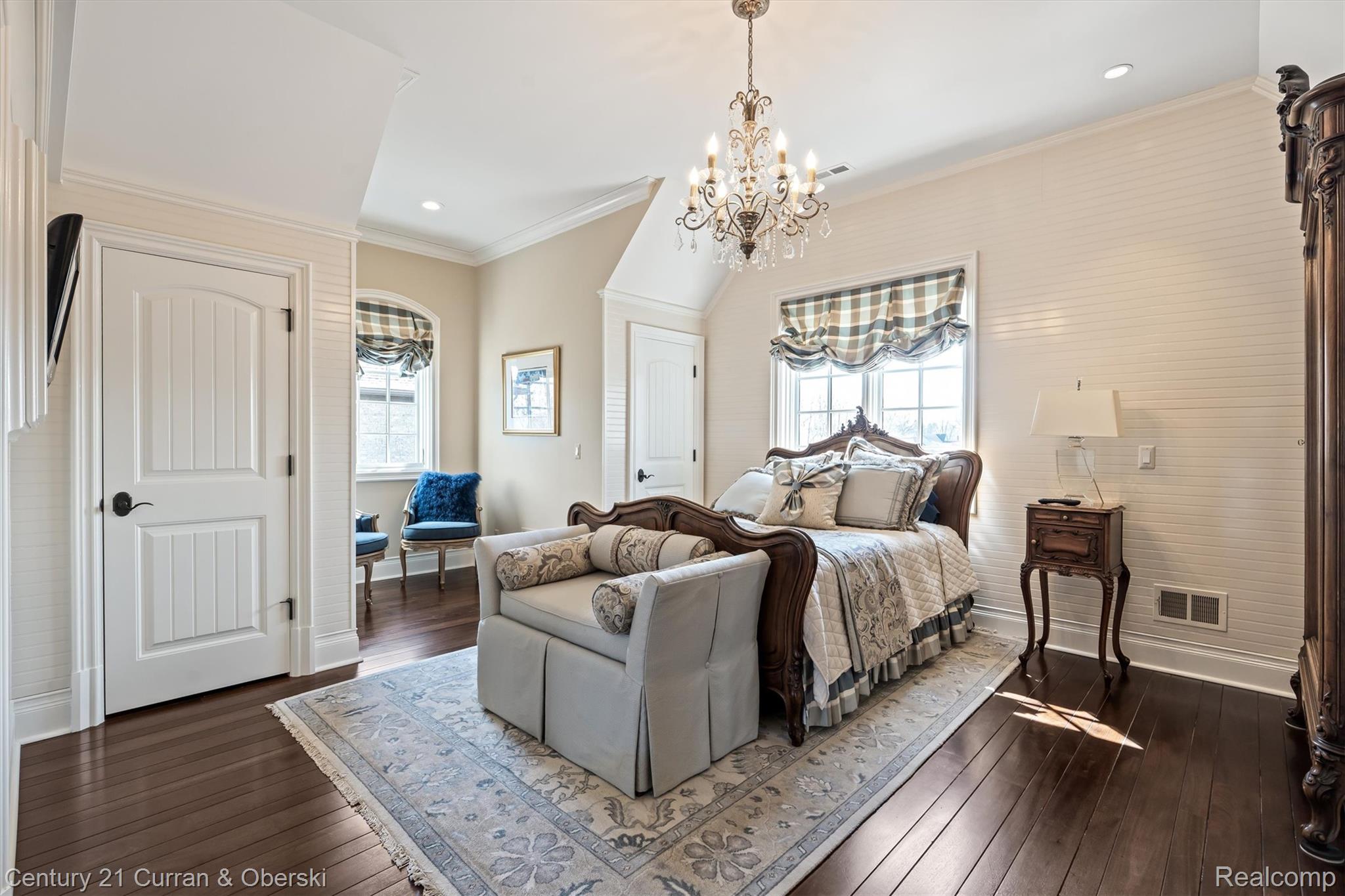 Northville, Michigan, 48168, United States, 4 Bedrooms Bedrooms, ,7 BathroomsBathrooms,Residential,For Sale,2038864