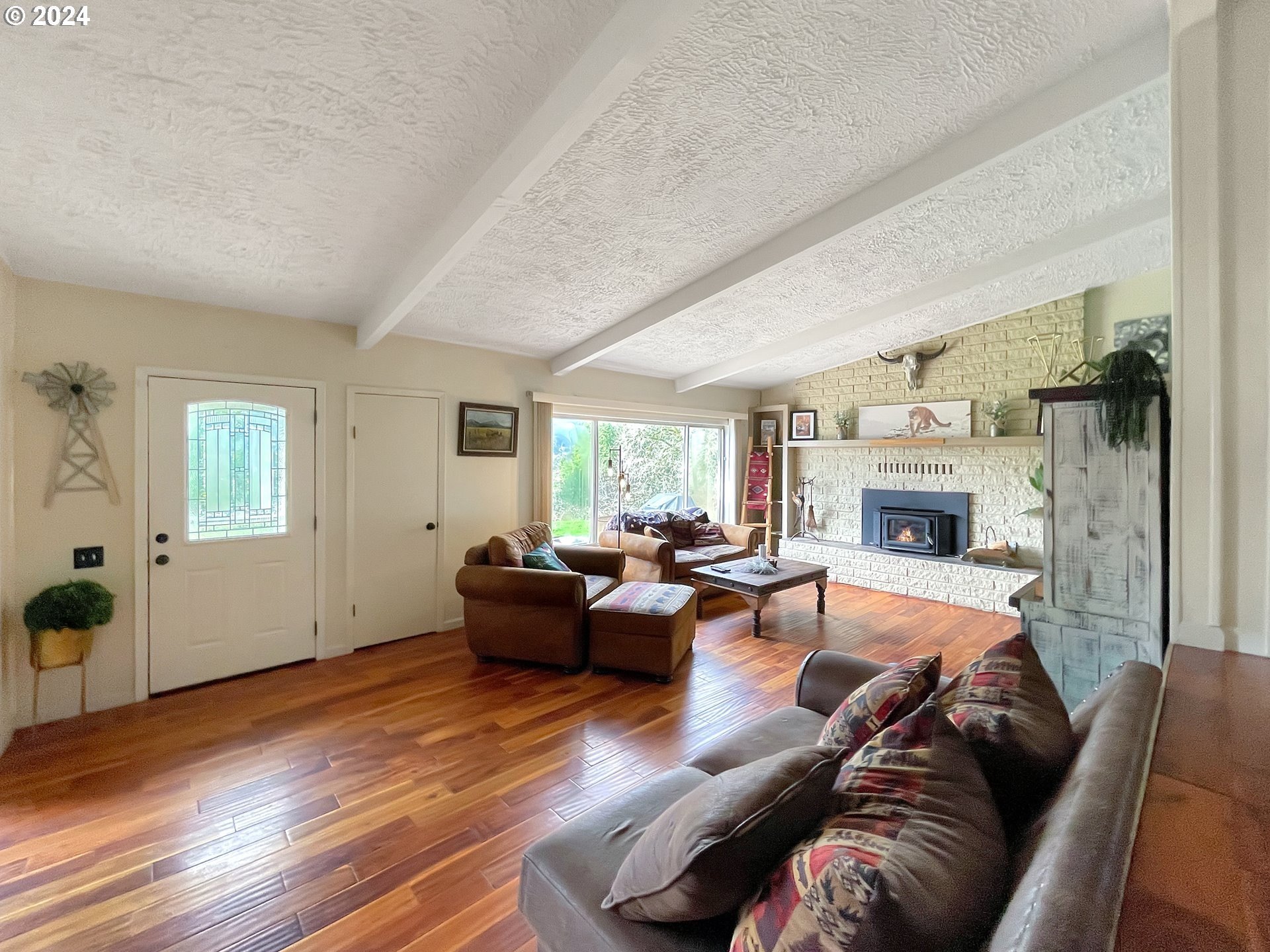 Brookings, Oregon, 97415, United States, 3 Bedrooms Bedrooms, ,2 BathroomsBathrooms,Residential,For Sale,1872643