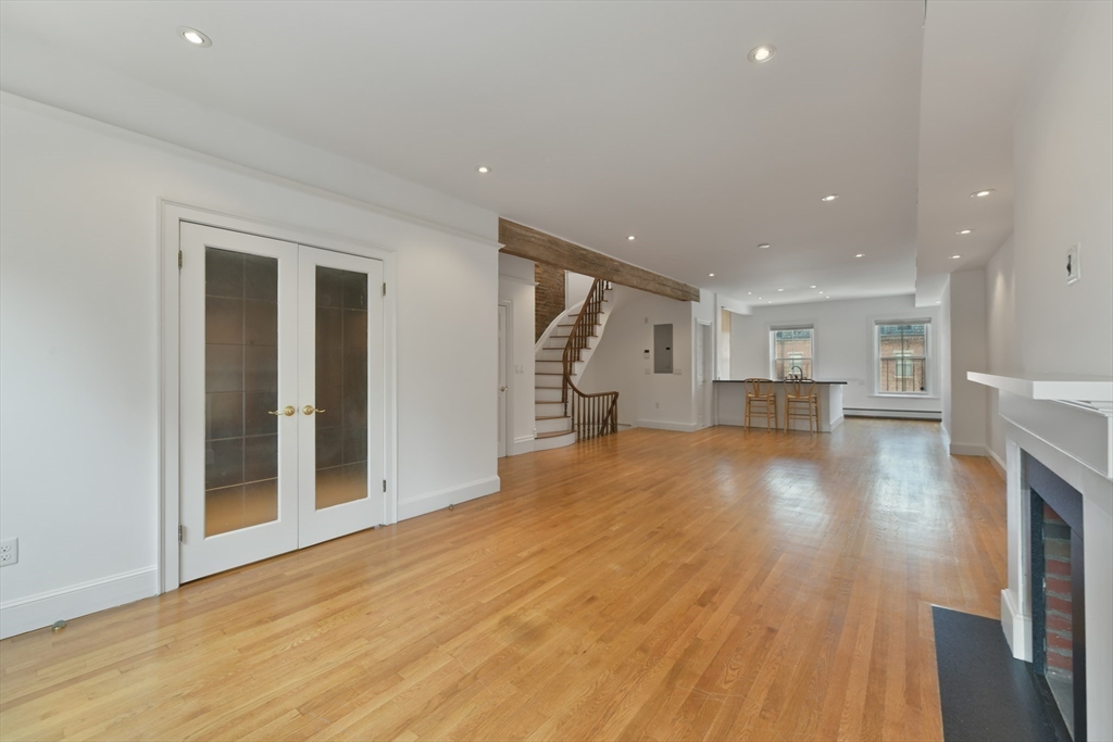 Boston, Massachusetts, 02118, United States, 2 Bedrooms Bedrooms, ,3 BathroomsBathrooms,Residential,For Sale,1978811