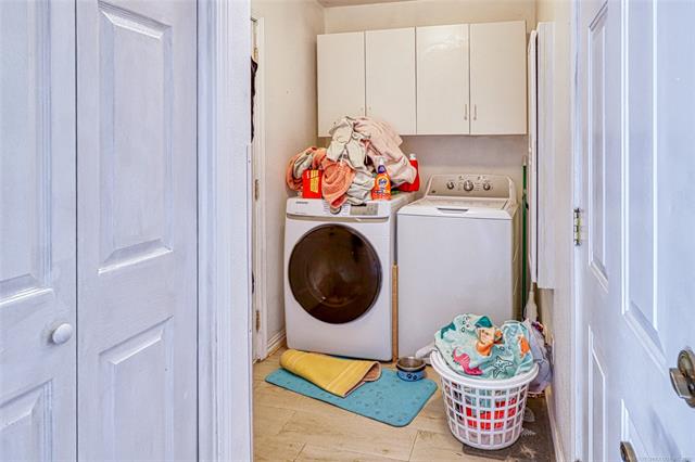 Eufaula, Oklahoma, 74432, United States, 3 Bedrooms Bedrooms, ,3 BathroomsBathrooms,Residential,For Sale,1987326