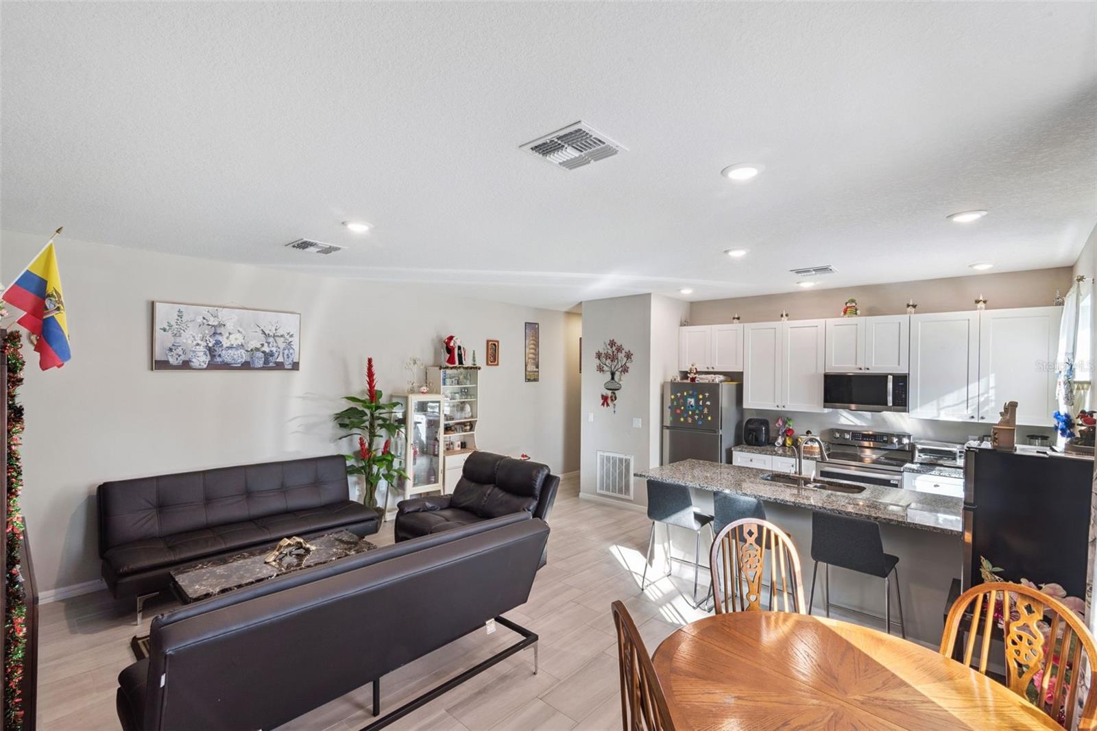 EUSTIS, Florida, 32726, United States, 6 Bedrooms Bedrooms, ,Residential,For Sale,2005455