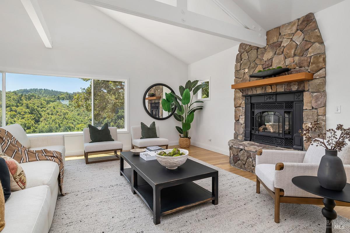 Fairfax, California, 94930, United States, 5 Bedrooms Bedrooms, ,3 BathroomsBathrooms,Residential,For Sale,1933248