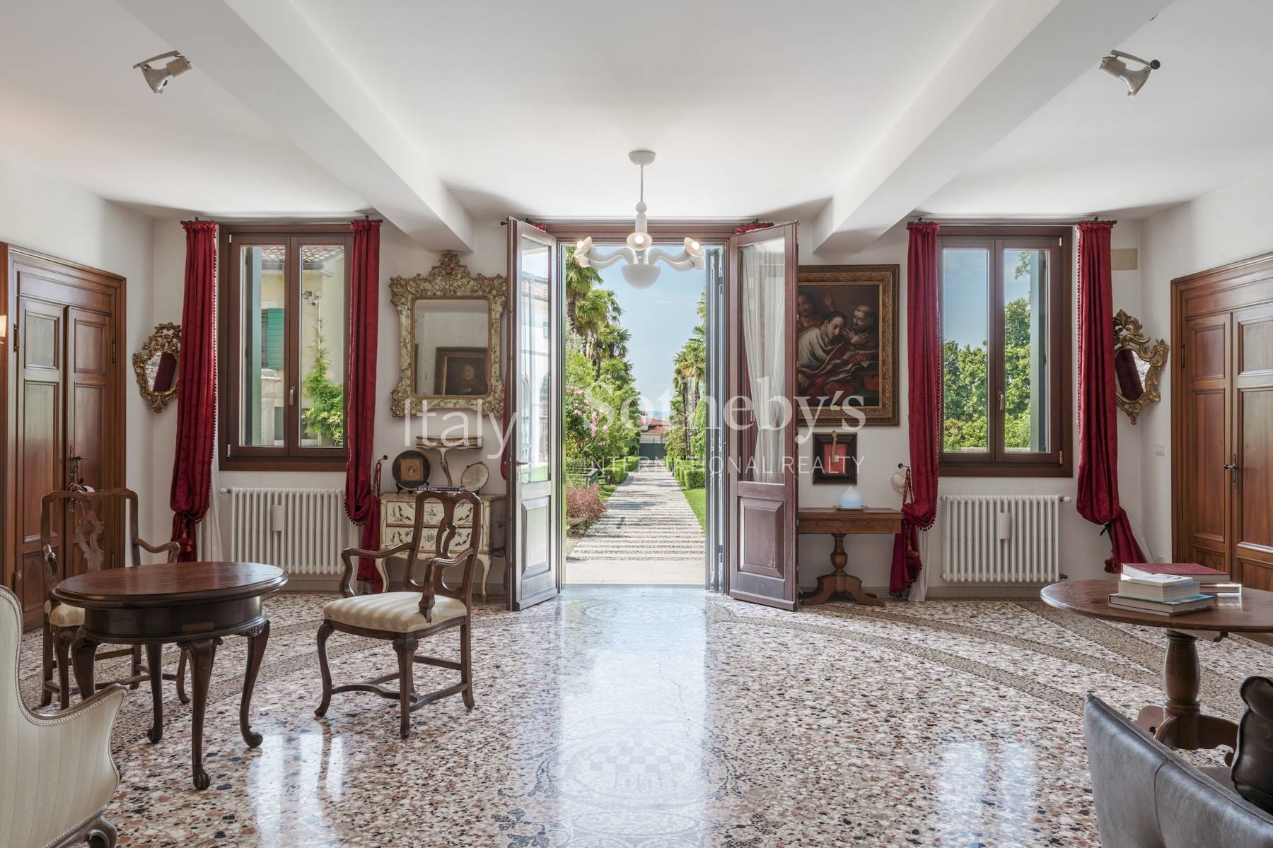  Renovated neoclassical villa with outbuildings, park and swimming pool - 物件實景