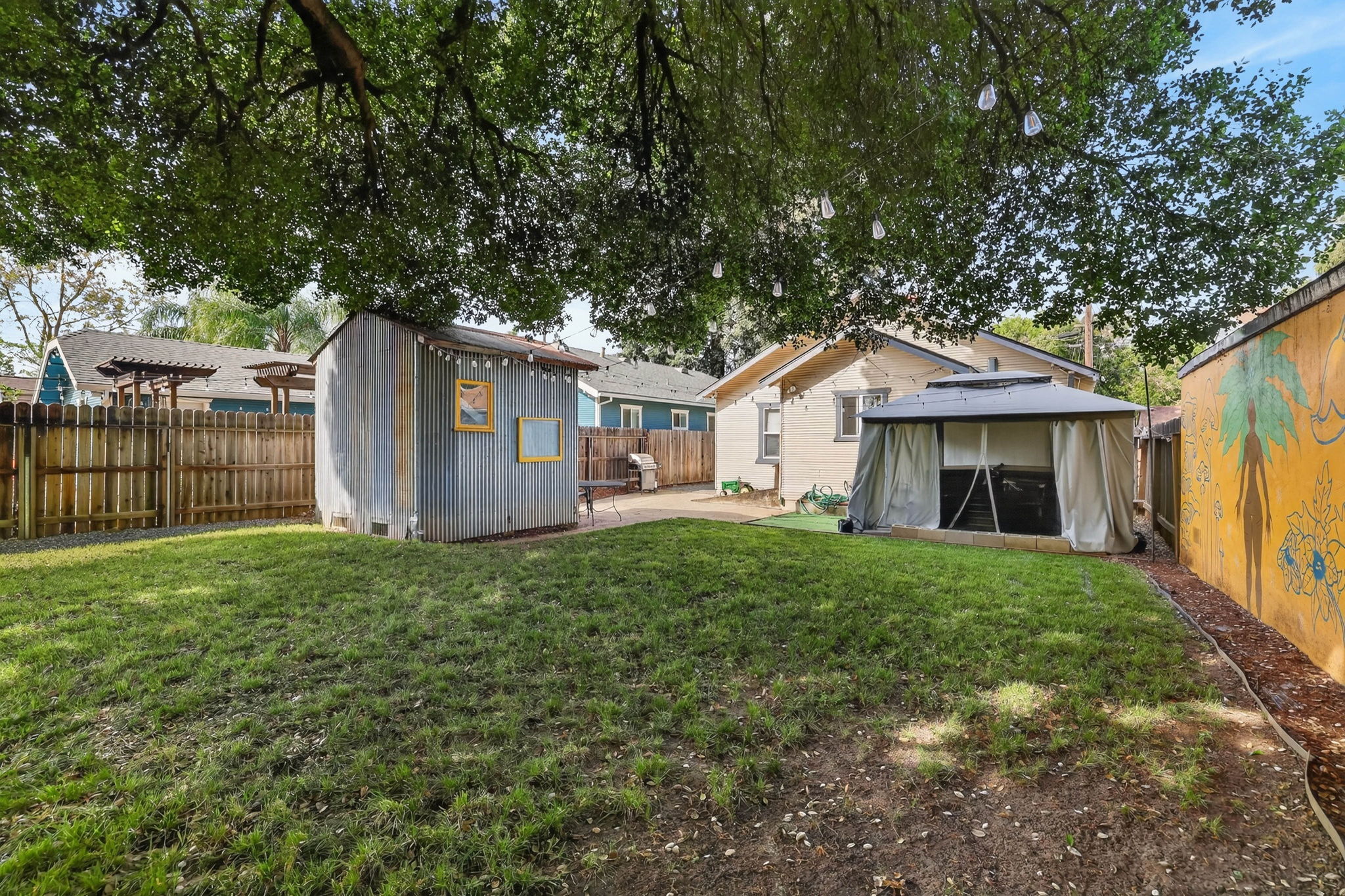  3541 38th Street, Sacramento, CA 95817 - 物件實景
