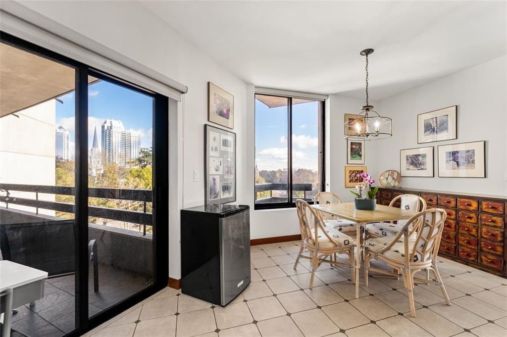 Atlanta, Georgia, 30305, United States, 2 Bedrooms Bedrooms, ,2 BathroomsBathrooms,Residential,For Sale,2002175