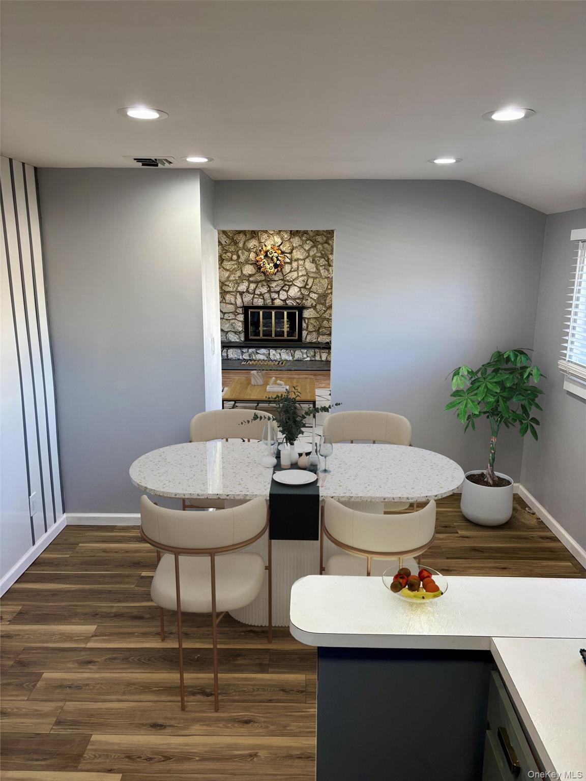 West Babylon, New York, 11704, United States, 3 Bedrooms Bedrooms, ,2 BathroomsBathrooms,Residential,For Sale,1988750