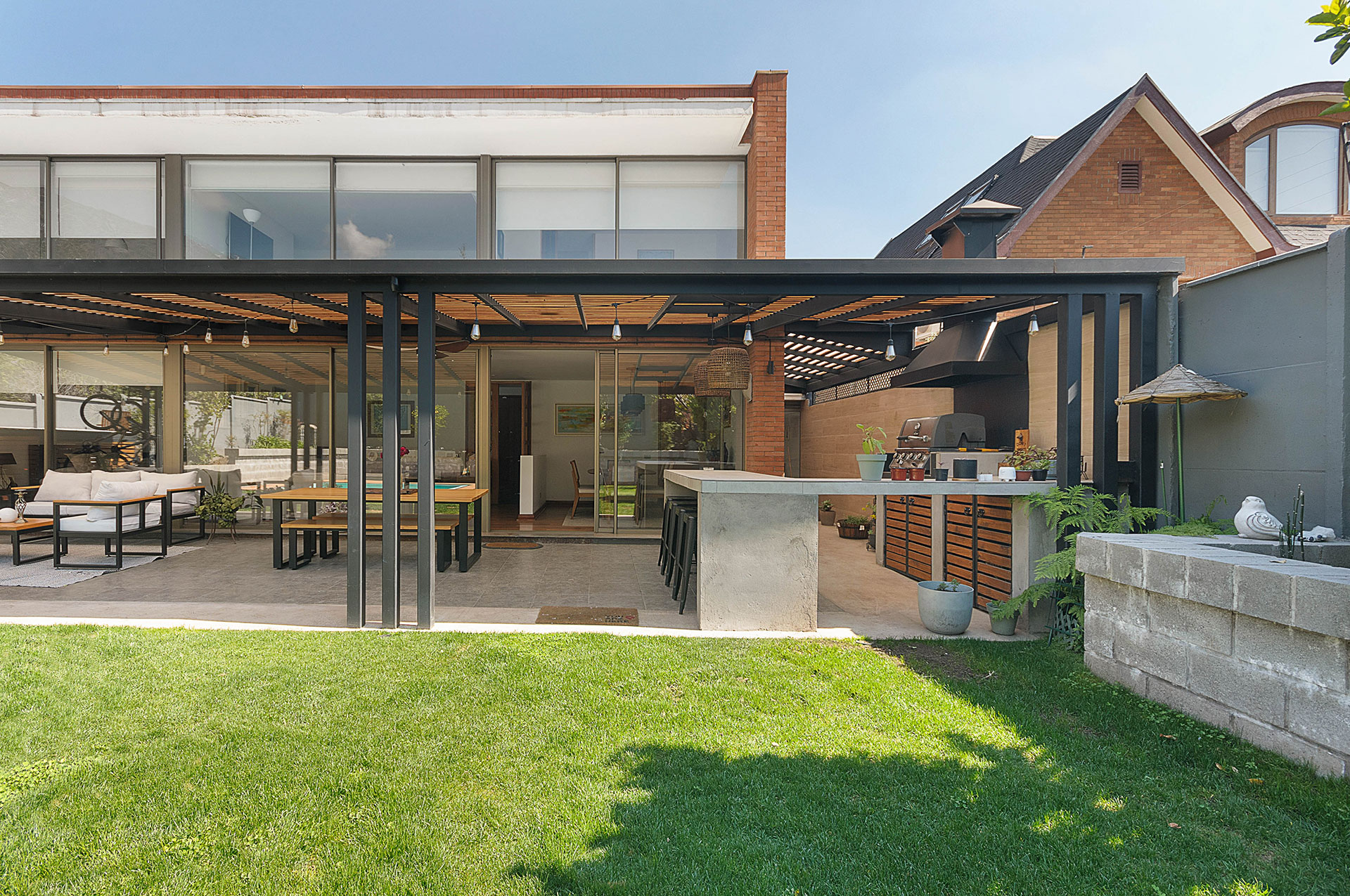  Remodeled Mediterranean-Style House in San Carlos de Apoquindo - 物件實景