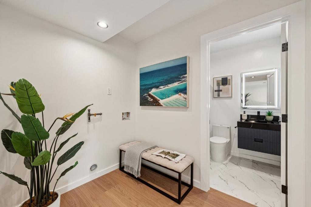 San Francisco, California, 94116, United States, 4 Bedrooms Bedrooms, ,4 BathroomsBathrooms,Residential,For Sale,2014062