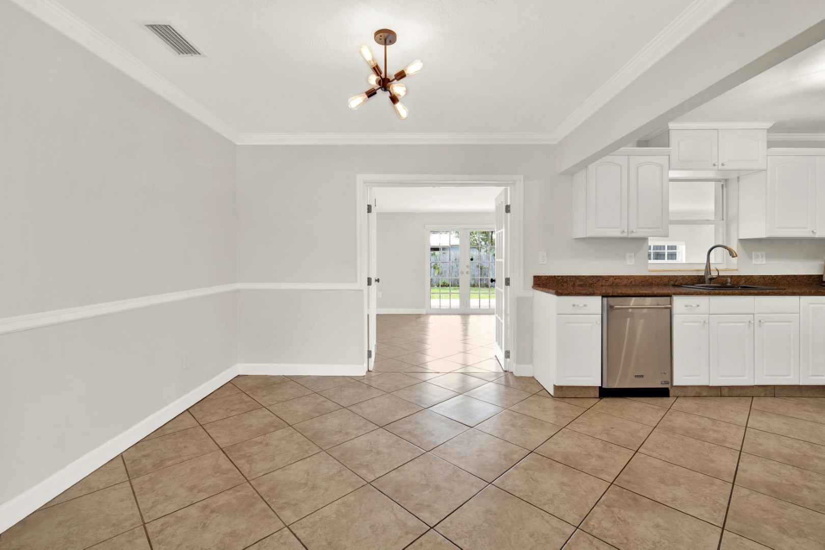 Palmetto Bay, Florida, 33157, United States, 4 Bedrooms Bedrooms, ,3 BathroomsBathrooms,Residential,For Sale,1860660