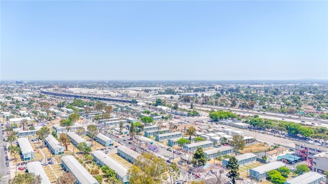 Los Angeles, California, 90059, United States, 2 Bedrooms Bedrooms, ,1 BathroomBathrooms,Residential,For Sale,1974329