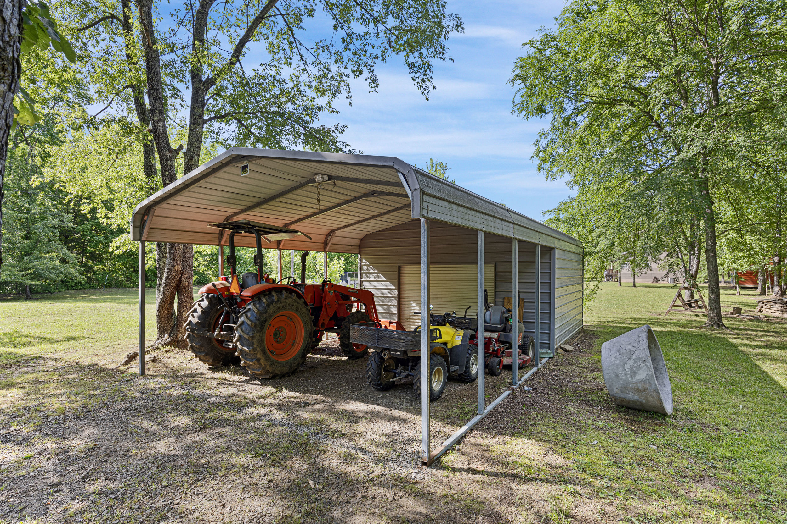 Pettigrew, Arkansas, 72752, United States, 5 Bedrooms Bedrooms, ,4 BathroomsBathrooms,Residential,For Sale,1826540